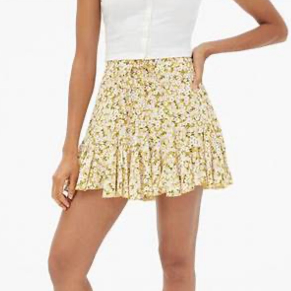 Aeropostale $9🌹SALE Floral Skirt